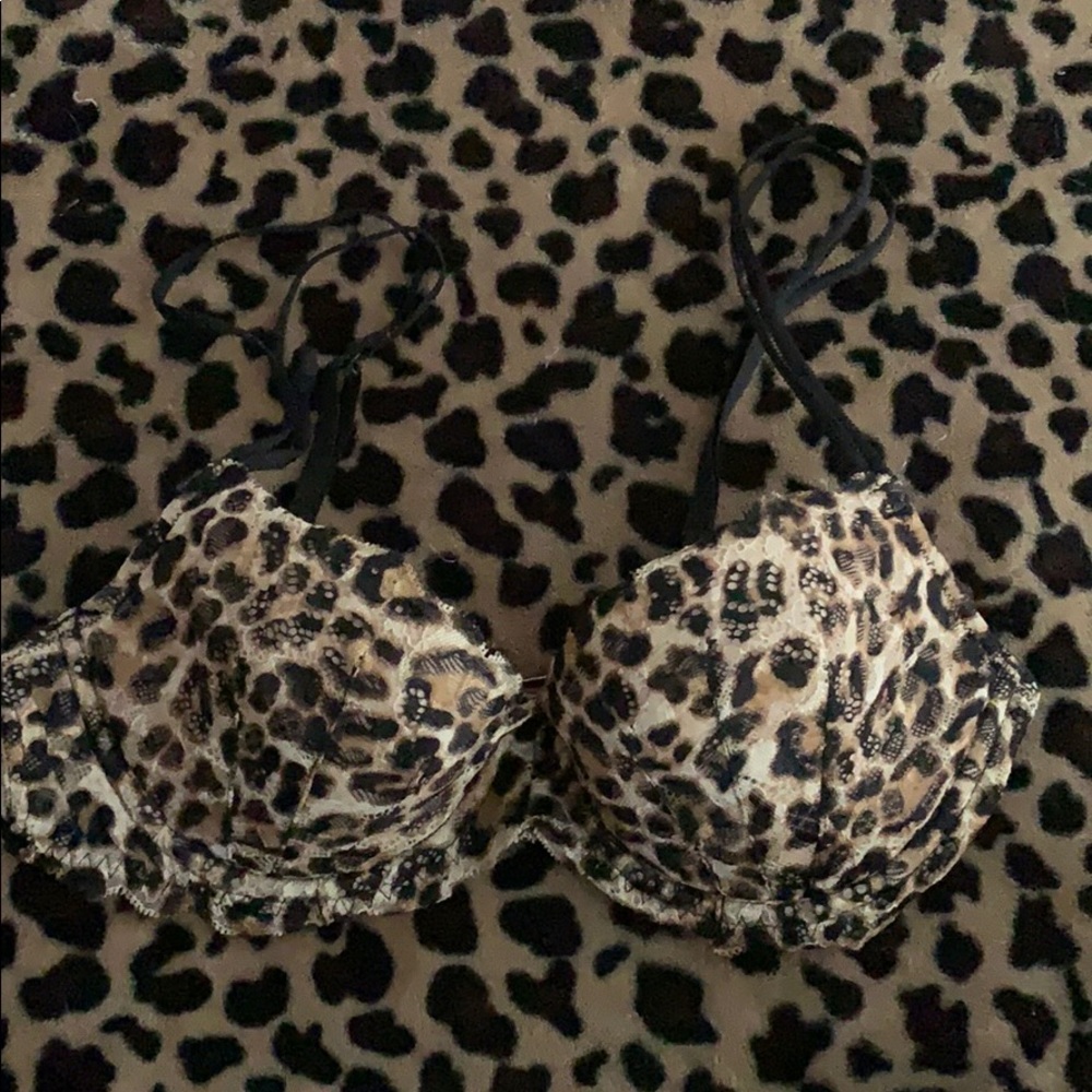 Victoria’s Secret pink bra